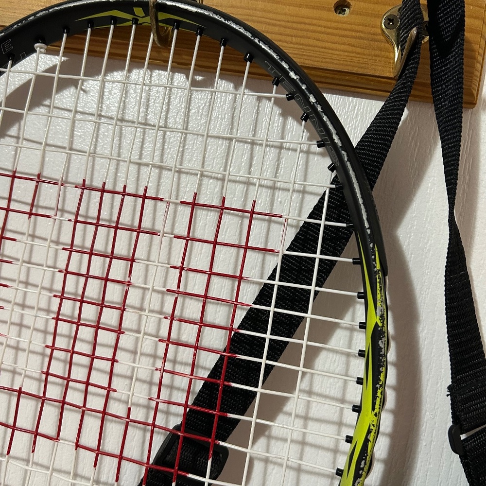 Boys Tennis Racket 26 inch - Picture 2 of 2